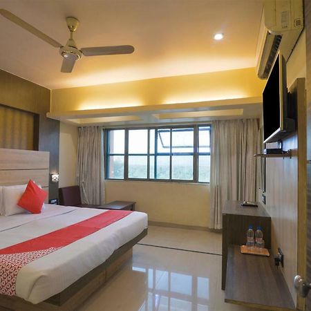 Oyo 3287 Hotel Mansarovar Navi Mumbai Exterior photo